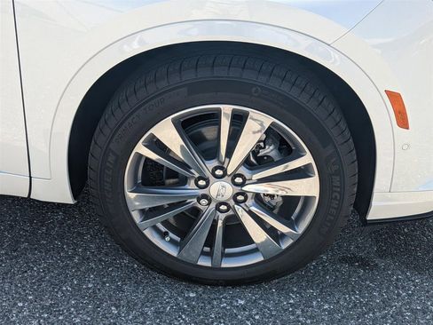 New 2025 Cadillac XT6 Premium Luxury w/ Technology Package image 11