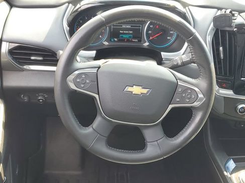 Used 2018 Chevrolet Traverse LT FWD image 12