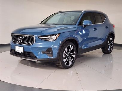 Used 2023 Volvo XC40 B5 Ultimate w/ Protection Package Premier