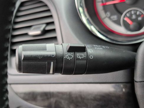 Used 2012 Dodge Grand Caravan Crew w/ Crew Value Pkg FWD image 25
