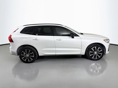 Certified 2024 Volvo XC60 B5 Plus w/ Protection Package Premier AWD/4WD image 5