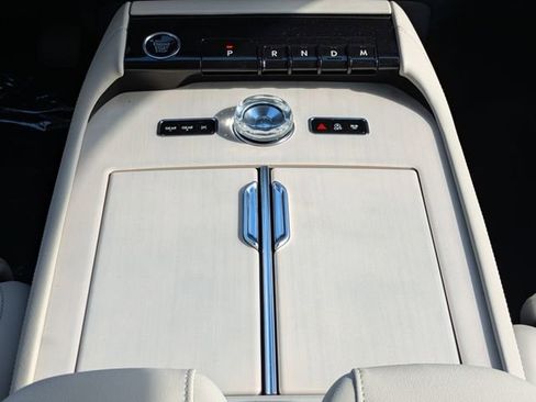 New 2026 Lincoln Navigator L Reserve AWD/4WD image 18