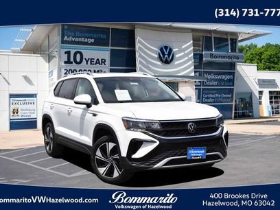 Certified 2023 Volkswagen Taos SE w/ Panoramic Sunroof Package