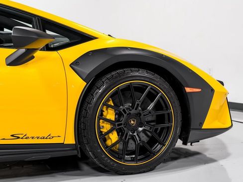 Used 2024 Lamborghini Huracan Sterrato image 46