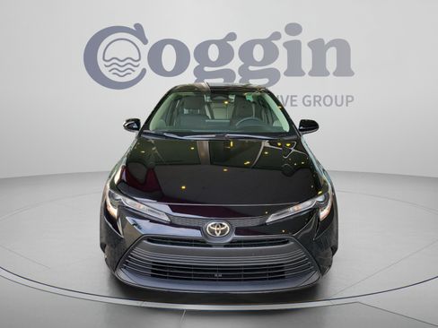 Certified 2026 Toyota Corolla LE FWD image 5