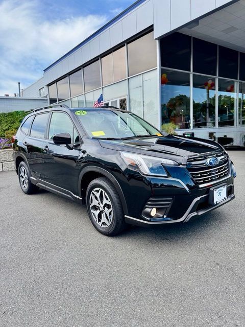 Used 2023 Subaru Forester Premium AWD/4WD image 1