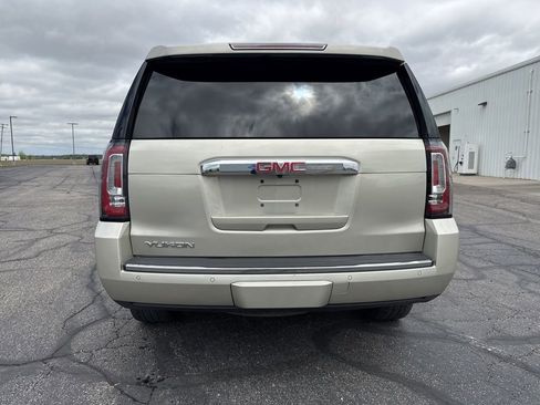 Used 2016 GMC Yukon Denali w/ Open Road Package AWD/4WD image 8