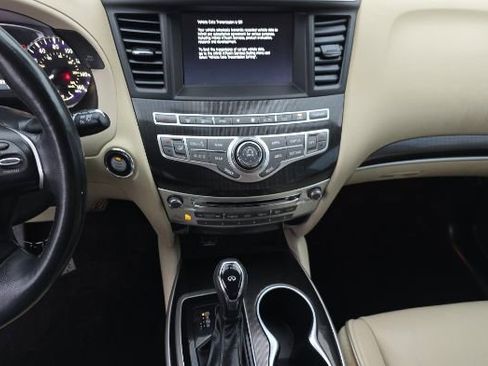 Used 2019 INFINITI QX60 Luxe w/ Essential Package image 4