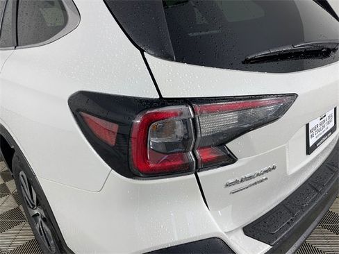 Used 2021 Subaru Outback Premium w/ Popular Package #1 image 18