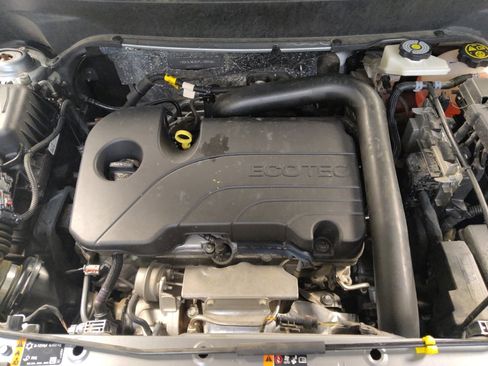 Used 2023 GMC Terrain SLE w/ Driver Convenience Package image 30