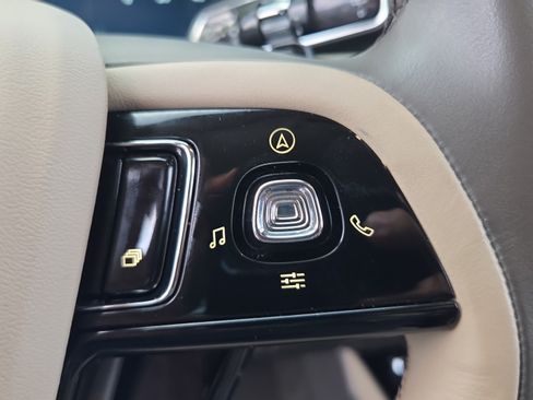Used 2023 Lincoln Corsair Reserve FWD image 24