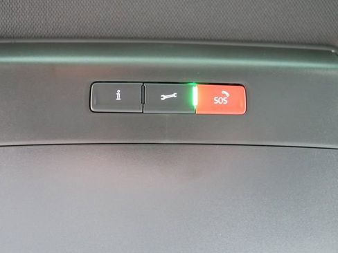 Certified 2023 Volkswagen Atlas Cross Sport SE w/ Panoramic Sunroof Package image 34