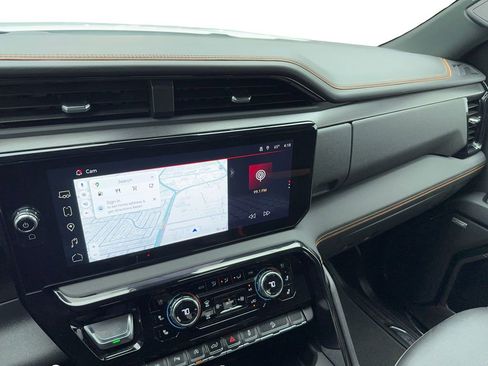 Used 2025 GMC Sierra 1500 AT4 image 25