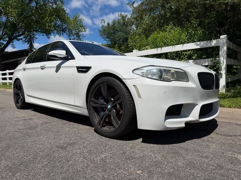 Used 2013 BMW M5 RWD image 28