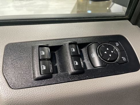 Used 2020 Ford F150 XLT w/ Equipment Group 302A Luxury AWD/4WD image 25