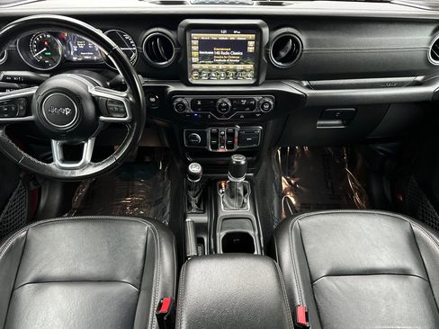 Used 2021 Jeep Wrangler Unlimited Sahara image 12