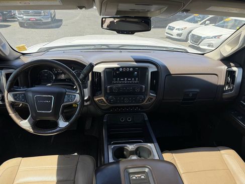 Used 2019 GMC Sierra 2500 Denali AWD/4WD image 11
