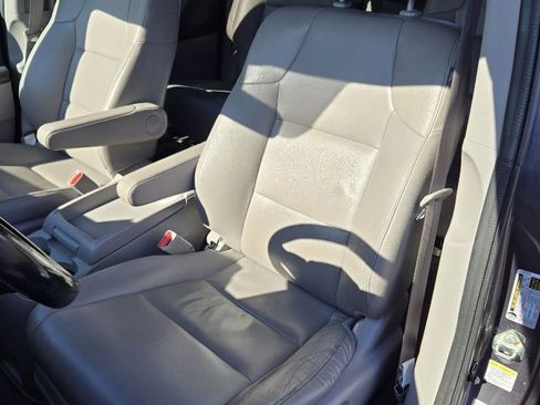 Used 2016 Honda Odyssey Touring image 9