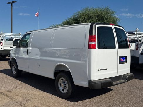 New 2025 Chevrolet Express 2500 w/ Driver Convenience Package image 4
