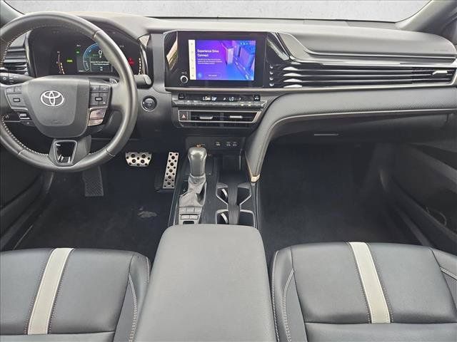 Used 2025 Toyota Camry SE FWD image 17