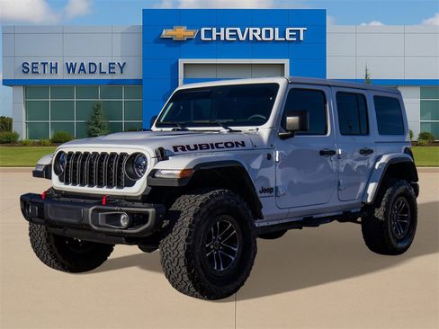 Used 2024 Jeep Wrangler Unlimited Rubicon image 3