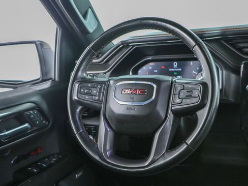 Used 2024 GMC Sierra 1500 AT4 w/ Technology Package AWD/4WD image 14