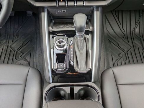 Used 2025 Chevrolet Colorado LT w/ LT Convenience Package image 20