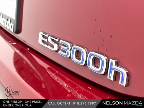 Used 2021 Lexus ES 300h w/ Premium Package image 15