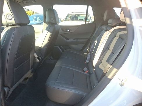 New 2026 Chevrolet Equinox LT w/ Convenience Package II image 5