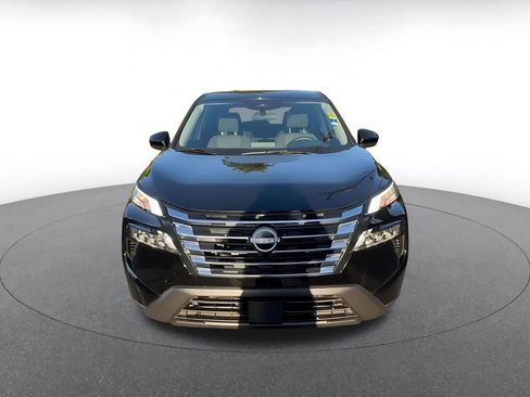 Used 2025 Nissan Rogue SV image 4