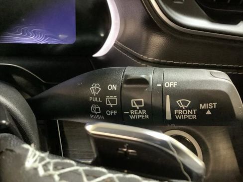 Certified 2023 Jeep Grand Cherokee Limited AWD/4WD image 29