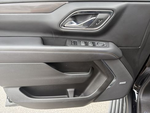 Certified 2023 GMC Yukon AT4 w/ AT4 Premium Plus Package AWD/4WD image 11