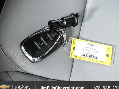 Certified 2021 Chevrolet Traverse LT AWD/4WD image 39