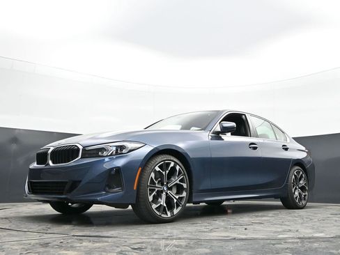 Used 2025 BMW 330i Sedan w/ M Sport Package RWD image 22