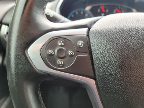 Used 2023 Chevrolet Traverse LT image 30