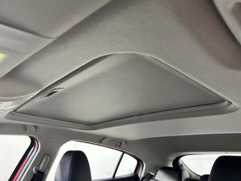 Used 2016 MAZDA MAZDA3 i Grand Touring image 24