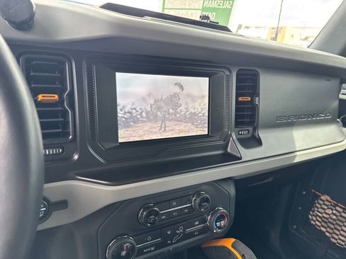 Used 2022 Ford Bronco Badlands AWD/4WD image 12