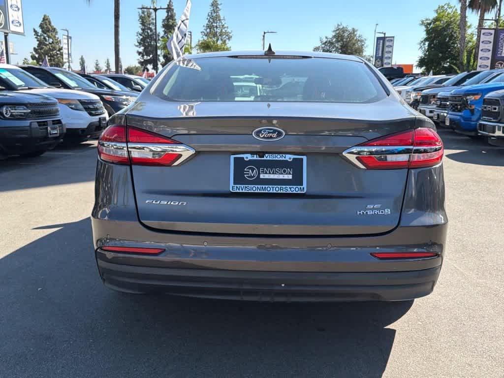 Certified 2019 Ford Fusion SE FWD image 11