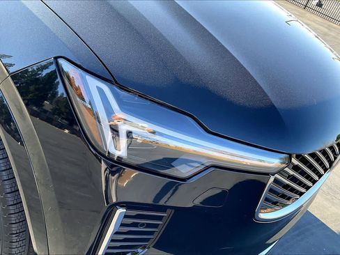 Used 2025 Volvo XC90 B5 Core w/ Protection Package Premier image 32