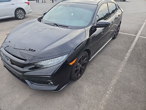 Used 2018 Honda Civic Sport Touring image 3