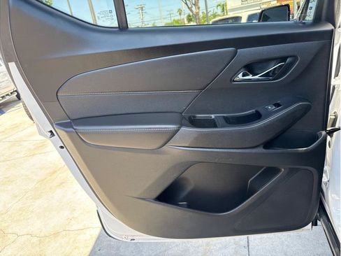 Used 2020 Chevrolet Traverse Premier w/ Redline Edition FWD image 17