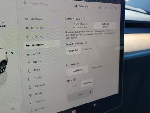 Used 2024 Tesla Model Y Long Range image 22