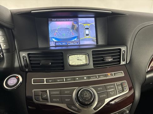 Used 2015 INFINITI Q70 3.7 w/ Sport Package AWD/4WD image 14