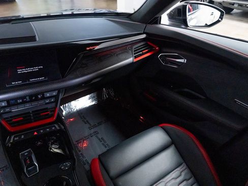 Used 2023 Audi RS e-tron GT image 11