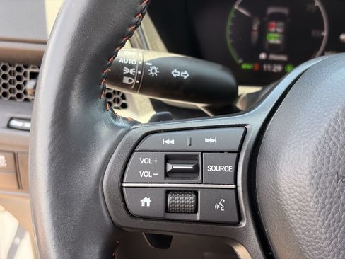 Used 2024 Honda CR-V Sport image 25