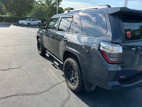 Used 2024 Toyota 4Runner SR5 AWD/4WD image 8