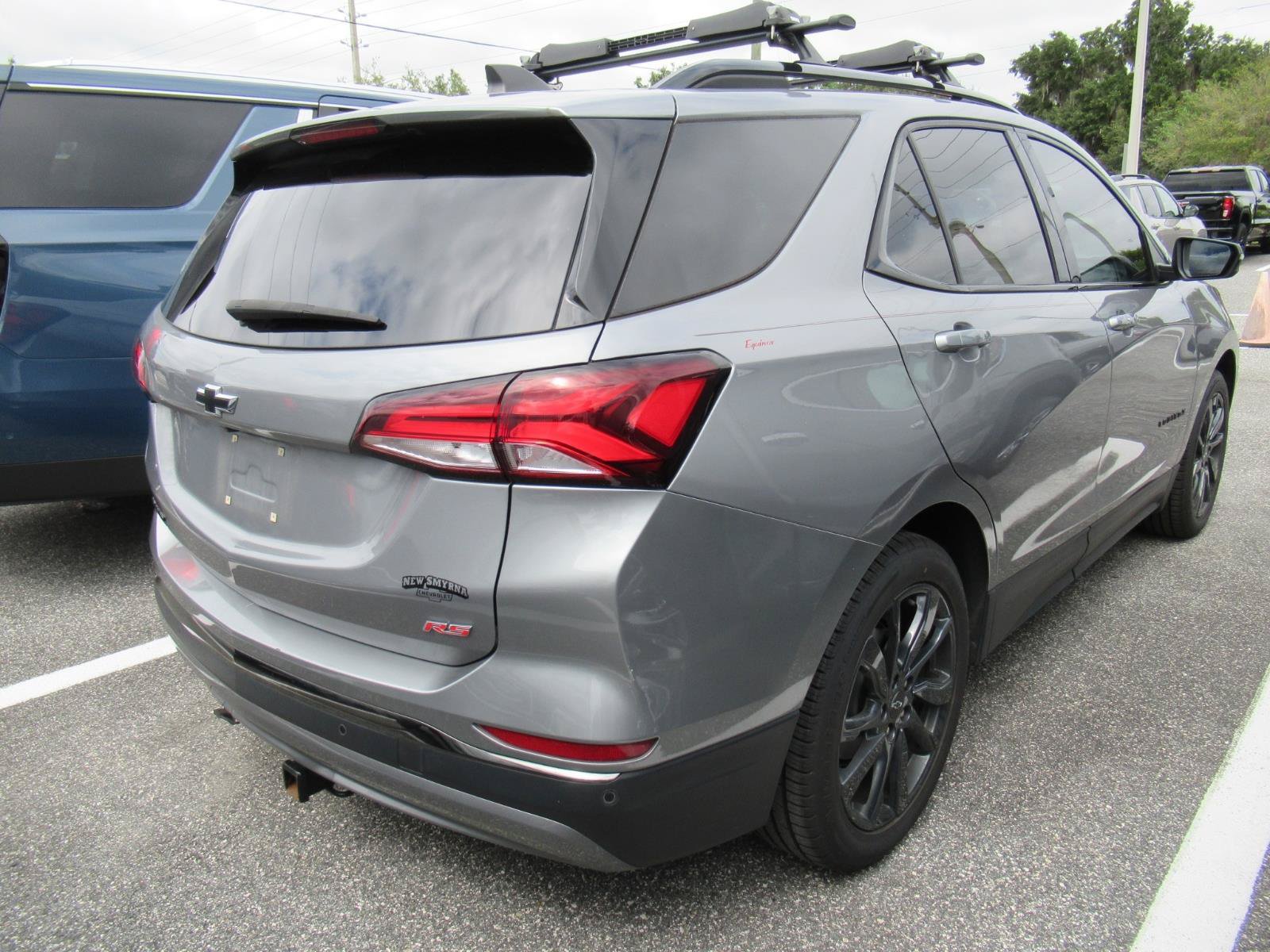 Used 2023 Chevrolet Equinox RS w/ RS Leather Package FWD image 4