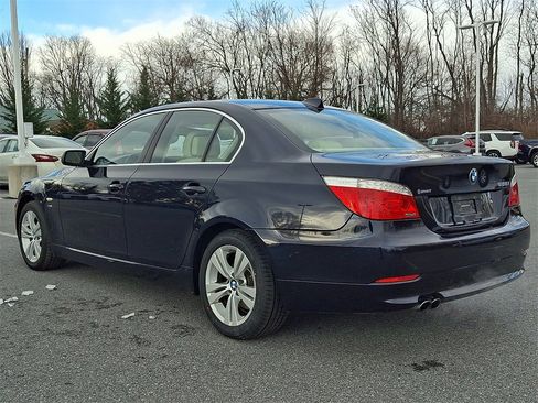 Used 2010 BMW 528i xDrive Sedan image 6