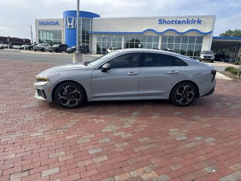 Used 2025 Kia K5 GT-Line w/ GT-Line Premium Package FWD image 3