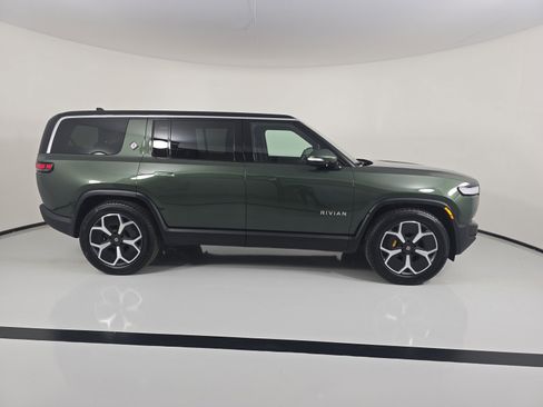 Used 2024 Rivian R1S Adventure AWD/4WD image 6
